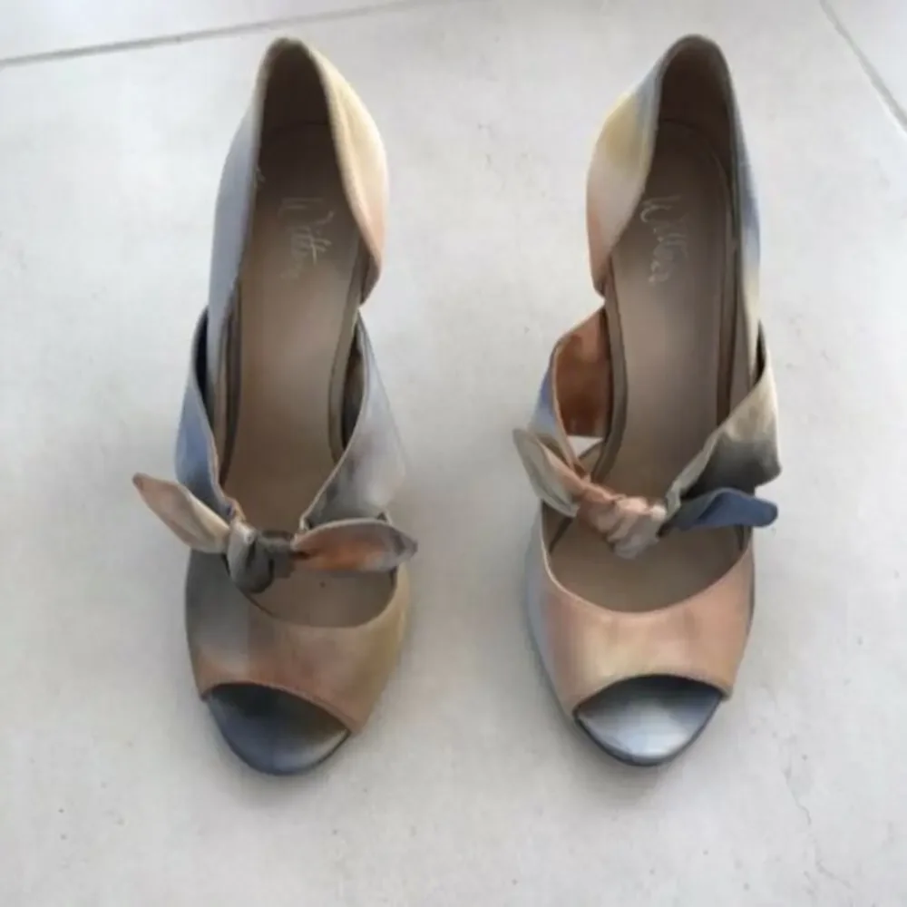 Wittner Bay Watercolor Print D'Orsay Open Toe Heels